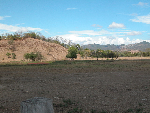 Archivo:37 ladera de colina denudacional erosionada.jpg