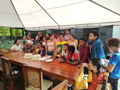 Foto 42. Tortas del cumpleaños 32 de Neotrópicos y la RNG. Foto: Miguel Ángel Díaz Rubiano, 14.10.24.